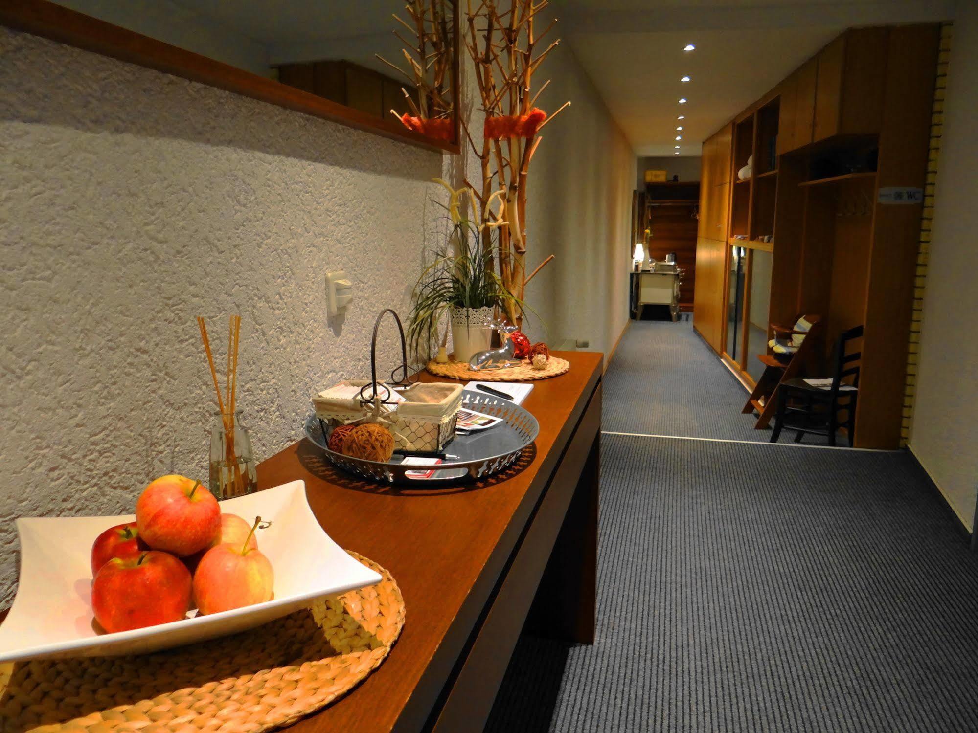 Hotel Schuetzenhof Spa Garden Buerstadt Exterior photo